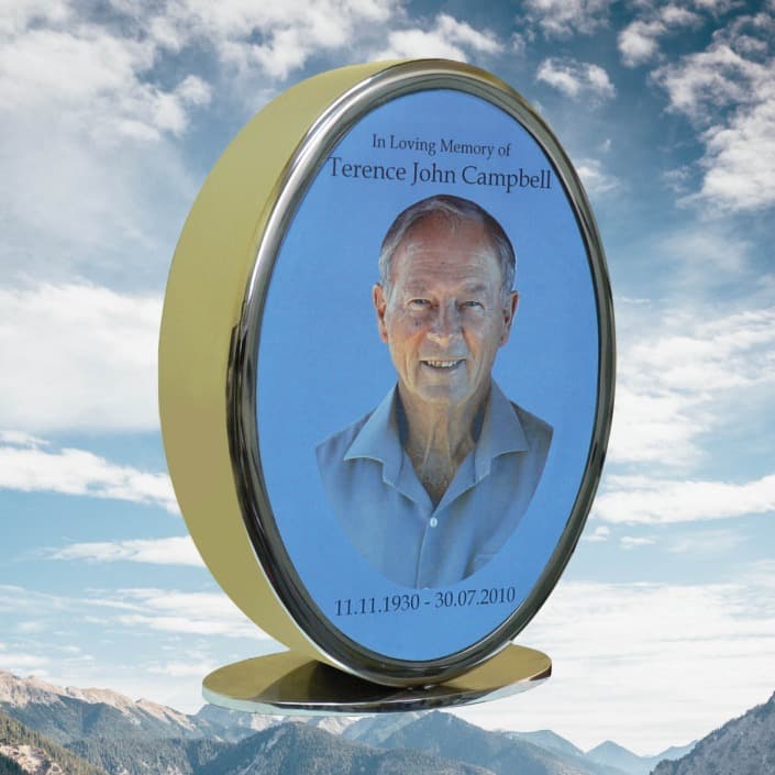 Personalised urn gallery example